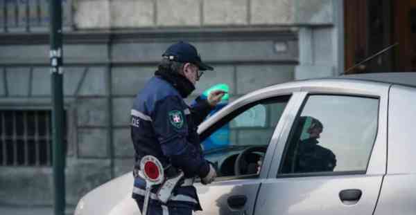 🚗开车带食物也有雷？一不小心就罚370欧，当场没收！